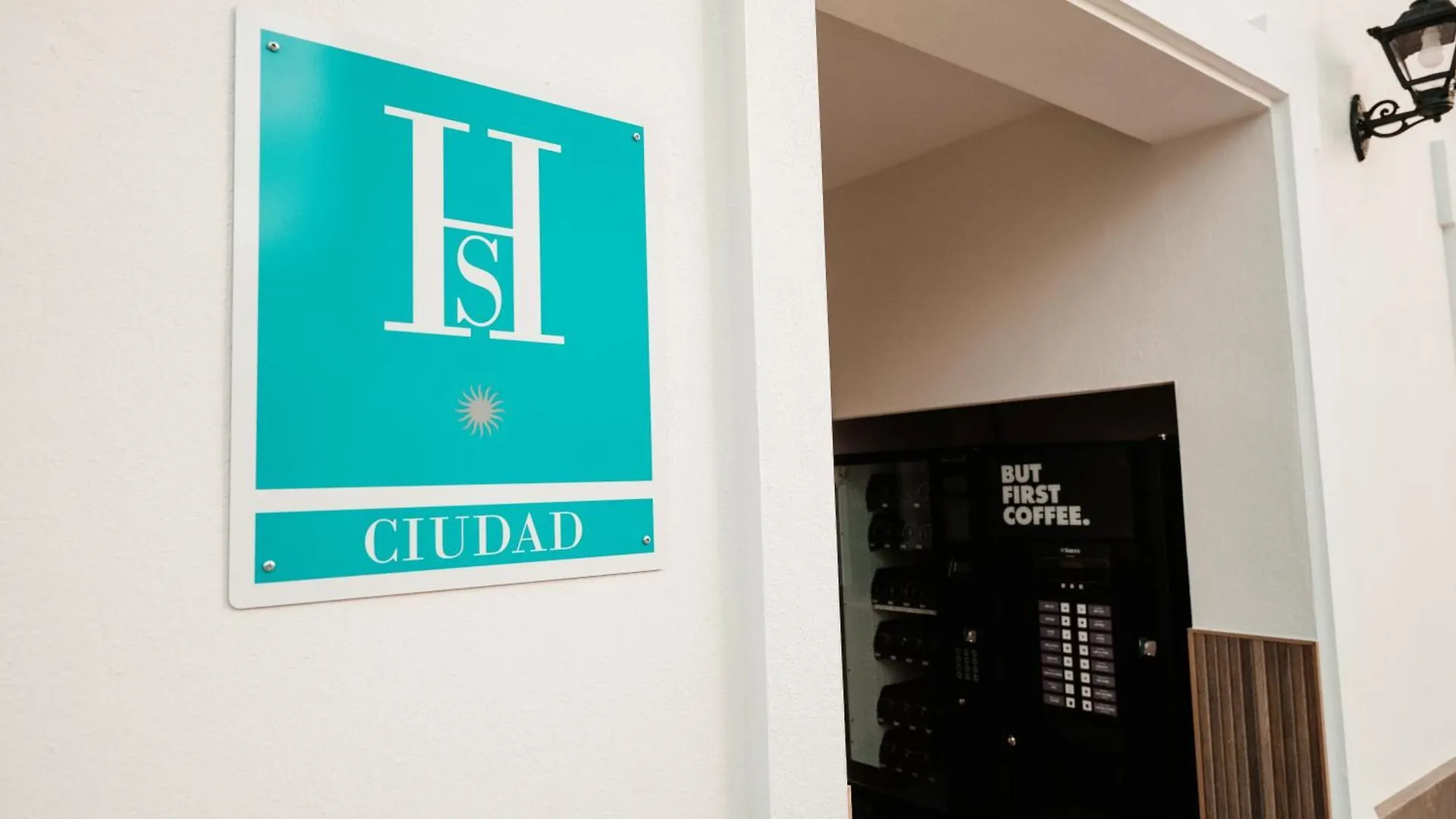 Hostal Central Marmolejo 0*,  Spain