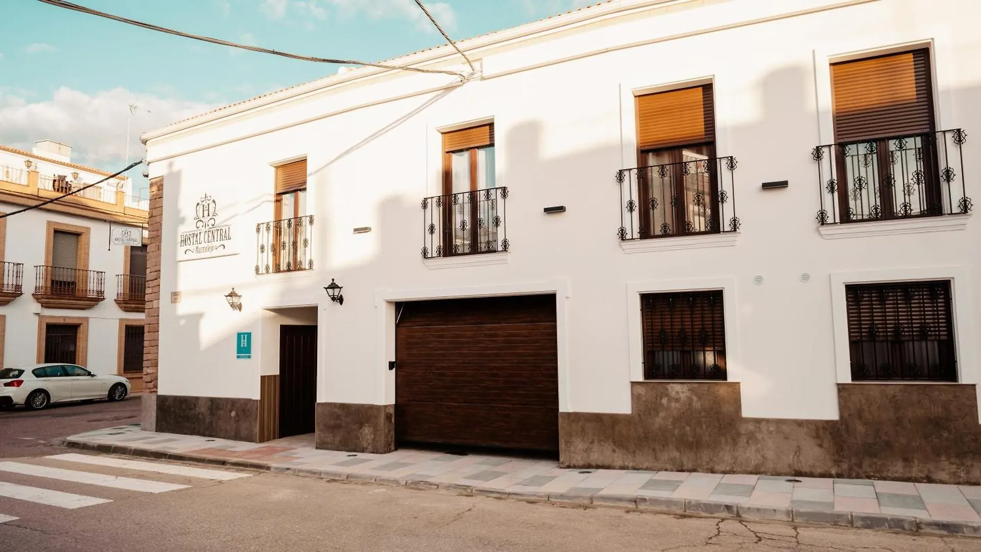 Hostal Central Marmolejo Guest house