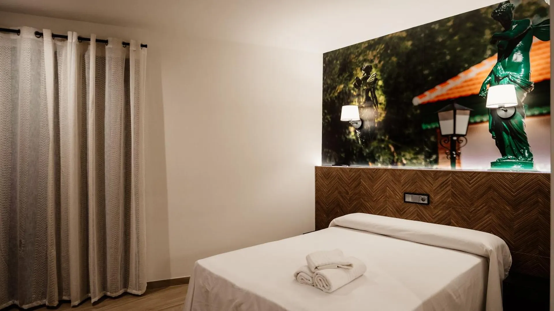 Hostal Central Marmolejo Guest house